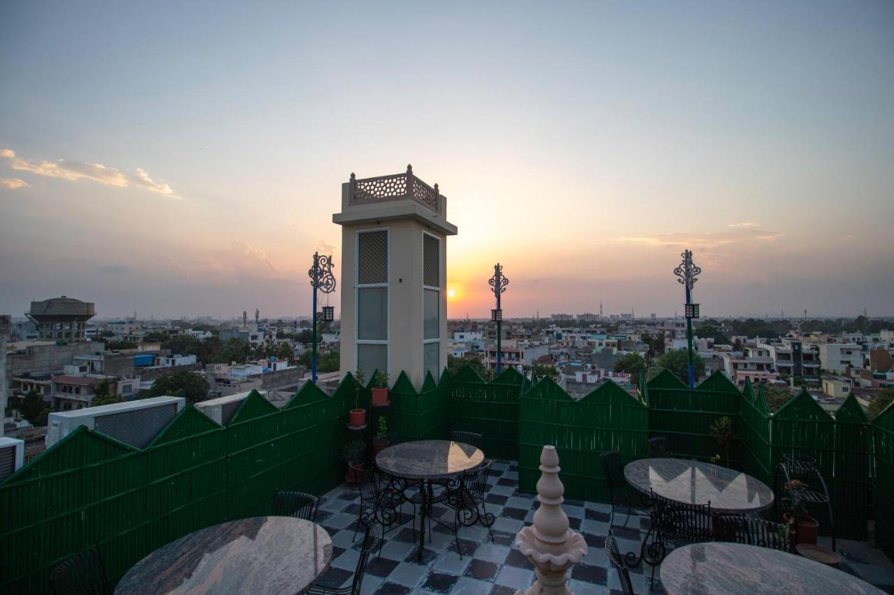 Hotel Aayat Palace Jaipur Extérieur photo